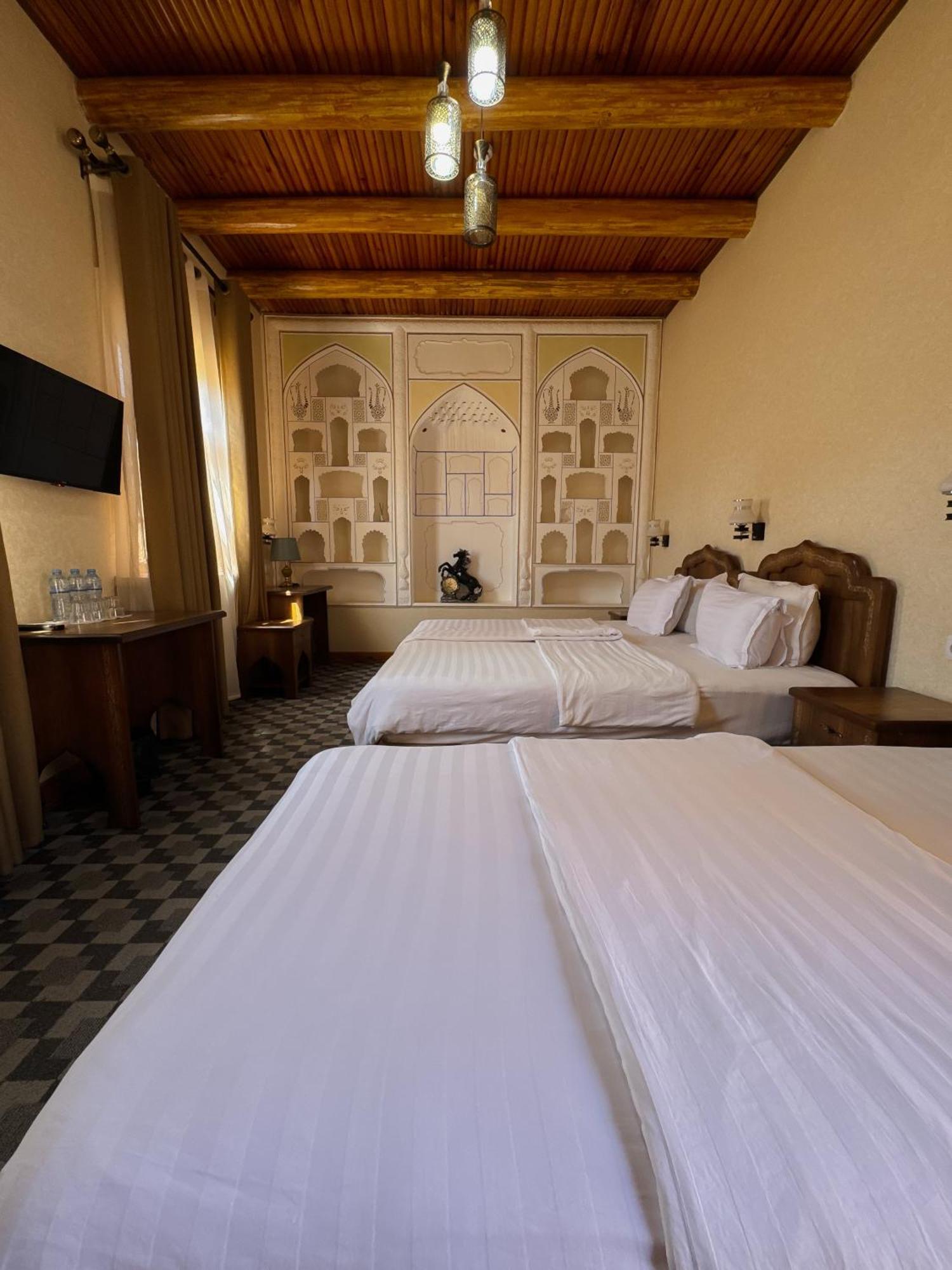 Old Gate Family Guest House Bukhara Exterior photo